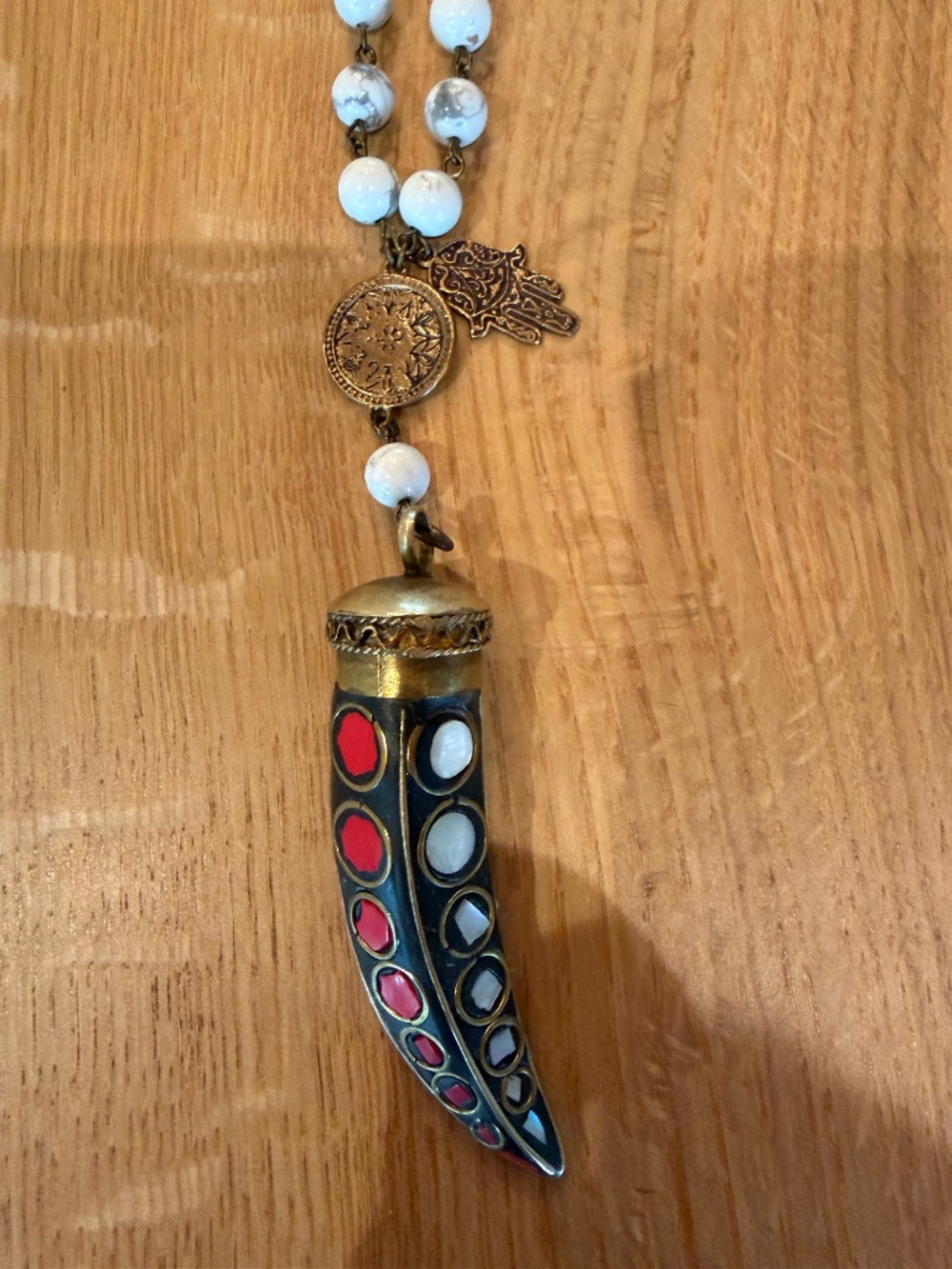 Beaded necklace by Zoe